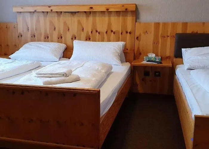 Zum Deutschen Eck فلبرت