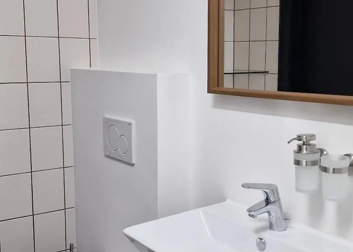 Zum Deutschen Eck فندق فلبرت